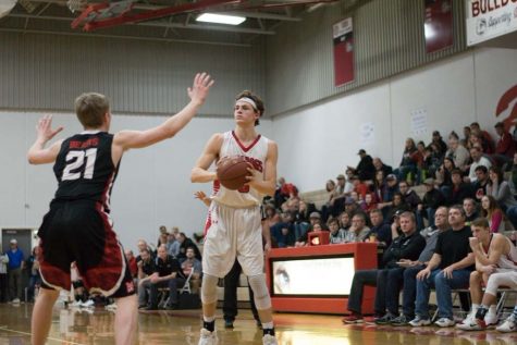SANDPOINT FALLS SHORT TO MOSCOW