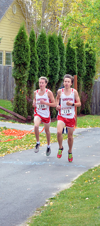 Nikolai Braedt And Jett Lucas compete in the varsity race at the Will Johnson Invitational.